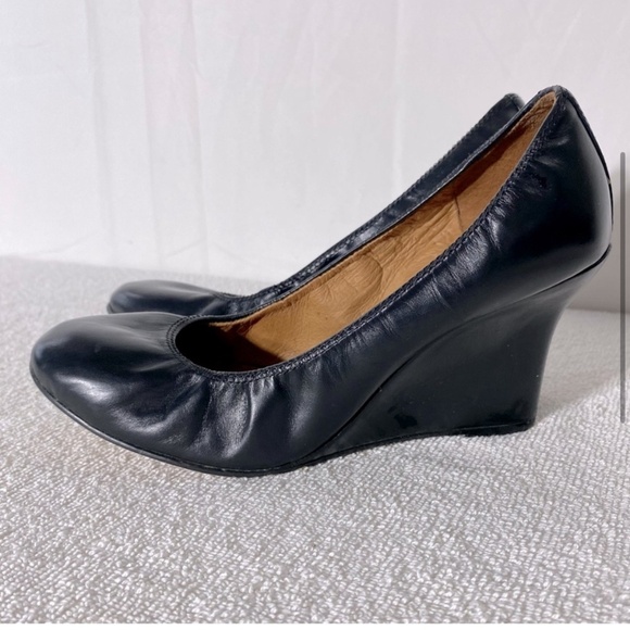 Locale Black Leather Round Toe Wedges 37 - Picture 4 of 13